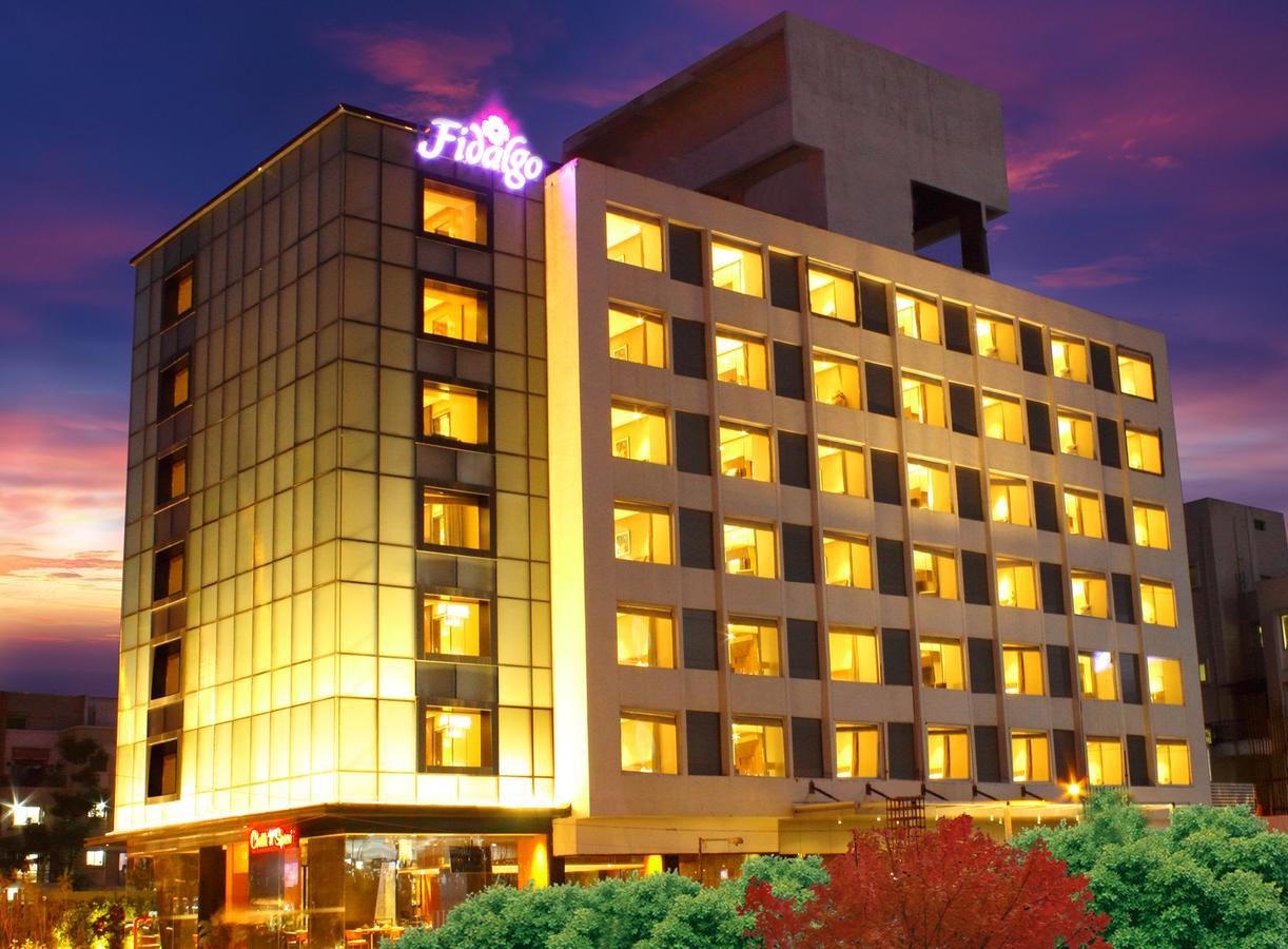 Hotel Fidalgo Poona Buitenkant foto