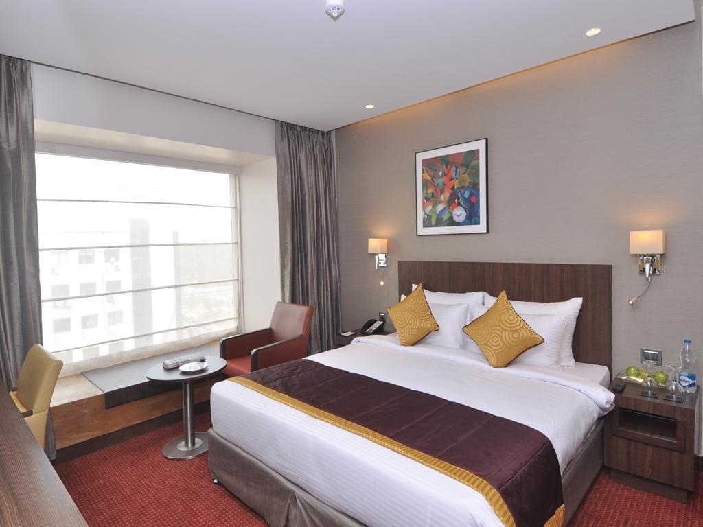Hotel Fidalgo Poona Buitenkant foto