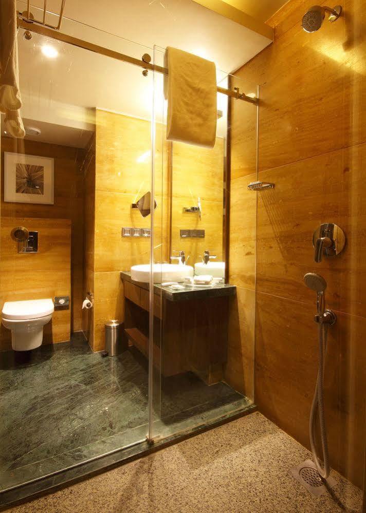 Hotel Fidalgo Poona Buitenkant foto