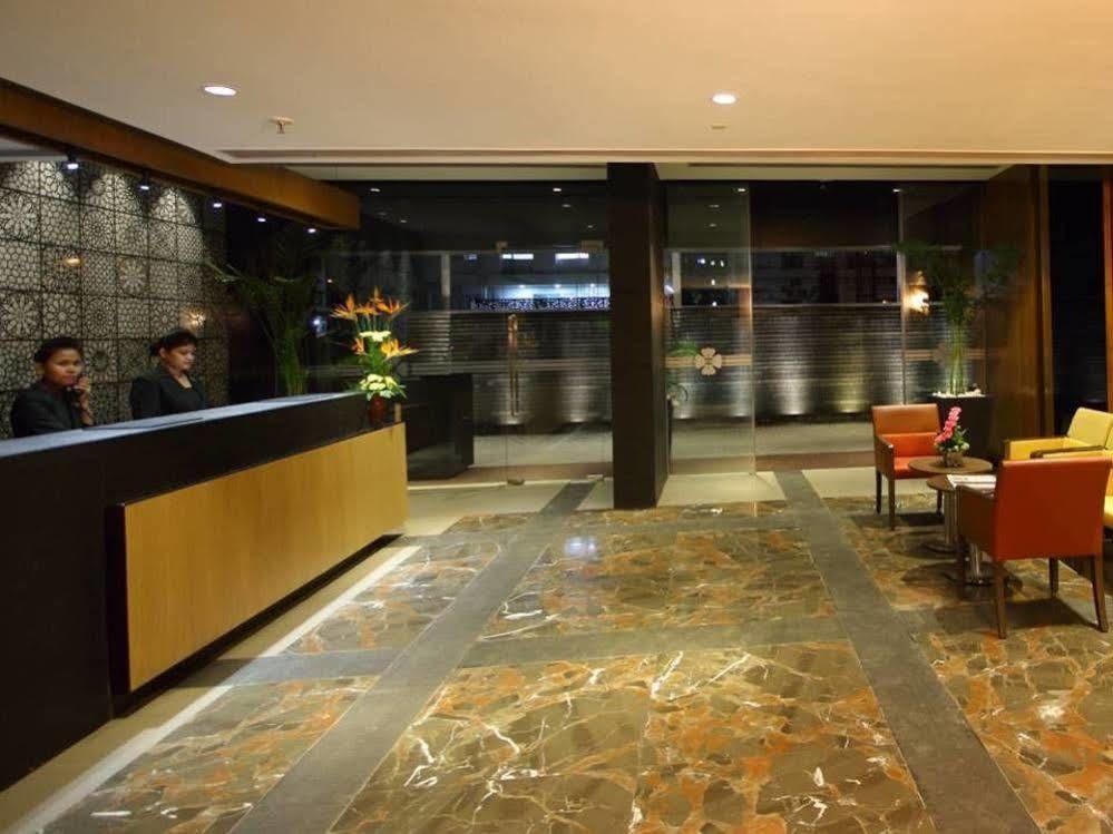 Hotel Fidalgo Poona Buitenkant foto