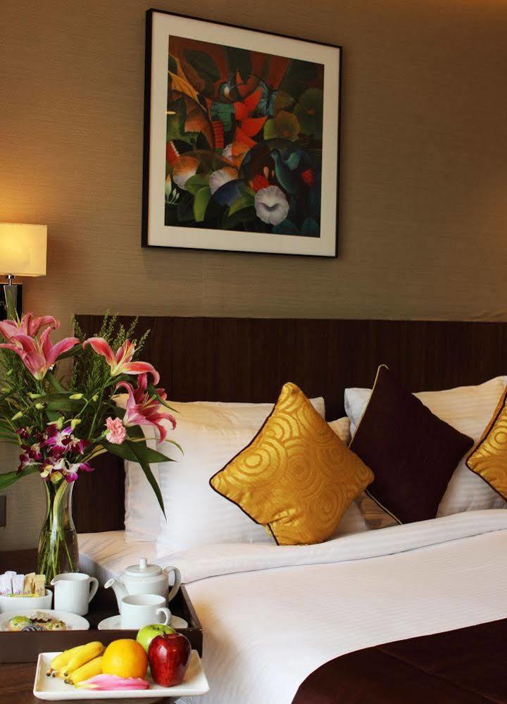Hotel Fidalgo Poona Buitenkant foto